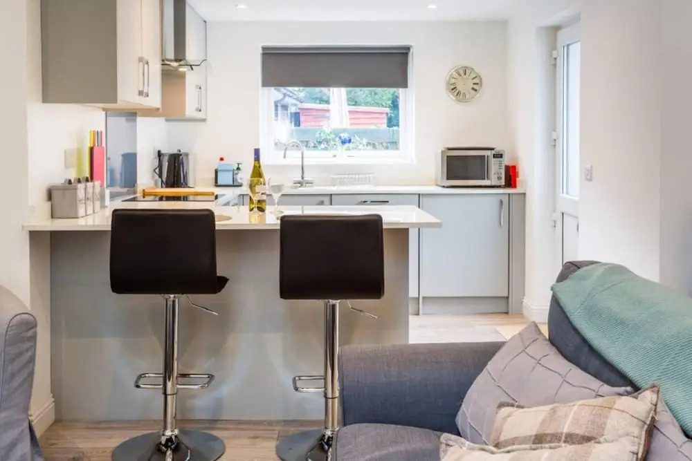 Ideal Couples Base for Exploring the Isle of Arran
