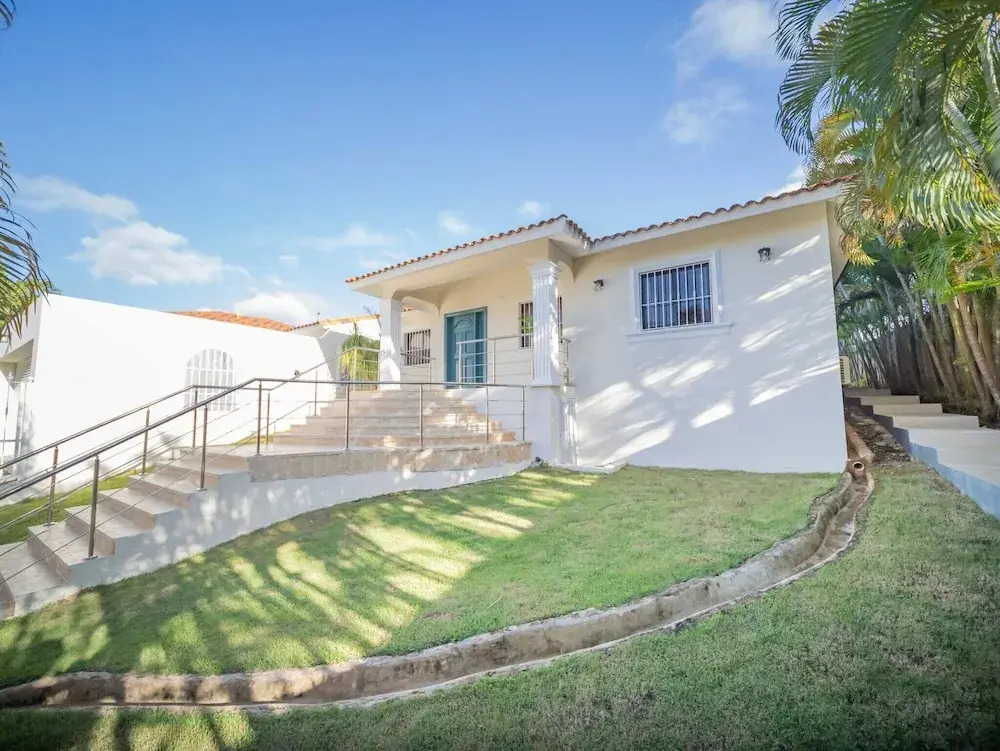 Villa Selena - 5br Villa In Sosua Center