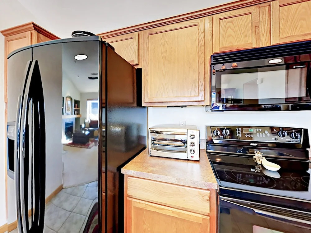 Columbine Condo #308 2 Bedrooms 2 Bathrooms Condo