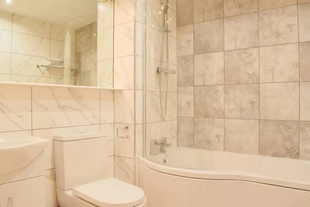 Stunning 2 Bedroom Riverside Flat in Canary Wharf