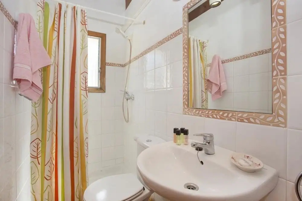 Villa - 3 Bedrooms with Pool and WiFi - 103240