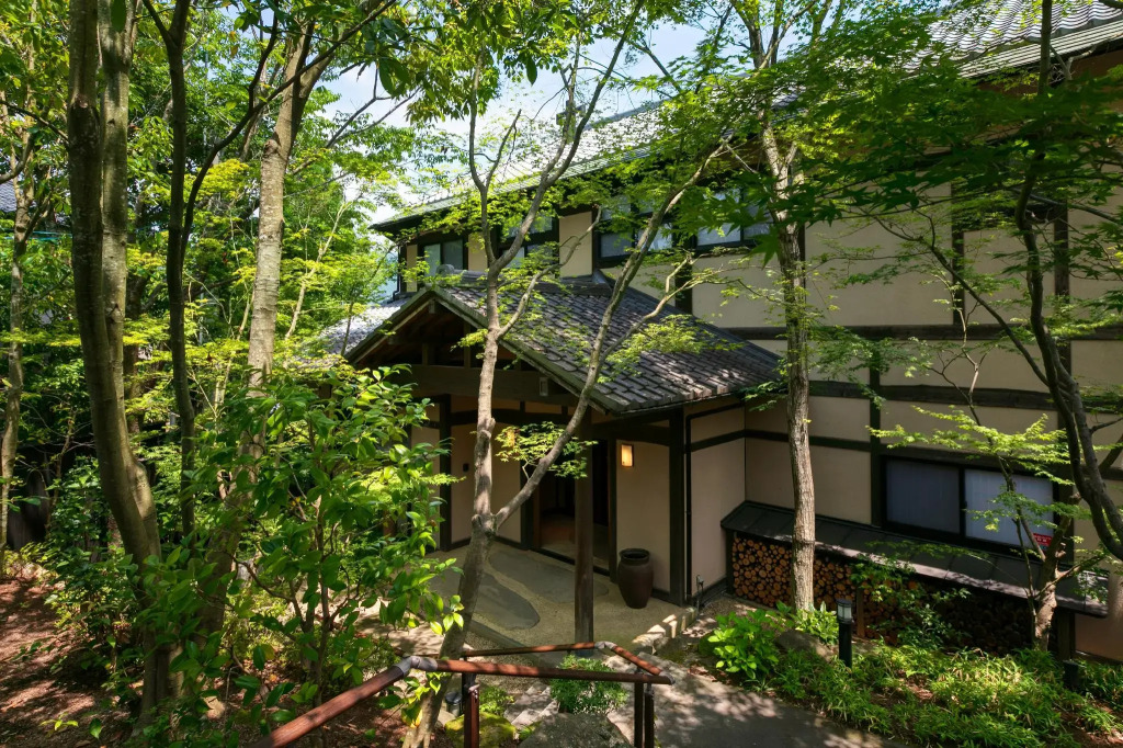 Yufuin Onsen Toshoan
