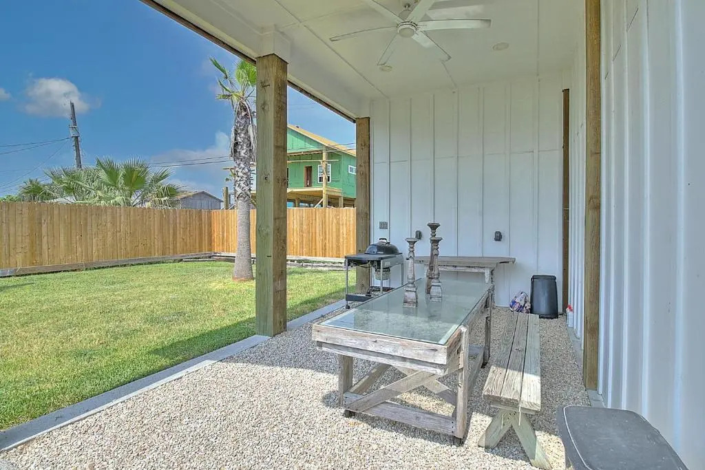 The Gulf House Gs512 Home