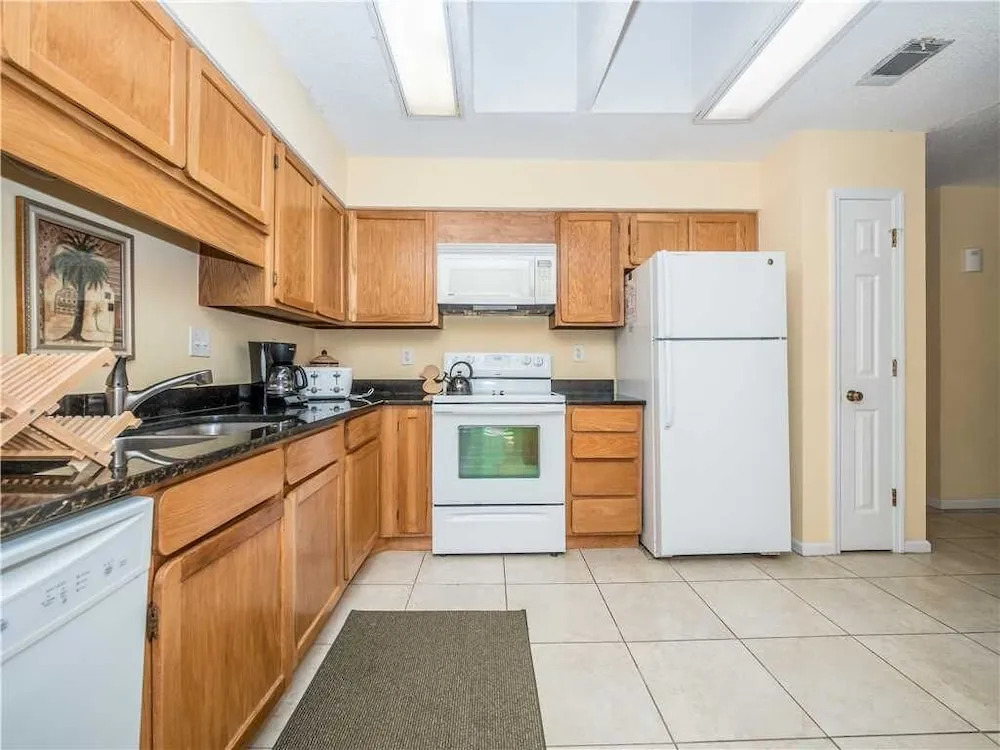 Beachwalk 186, 1 Bedroom, Sleeps 4, Pool, Near Beach