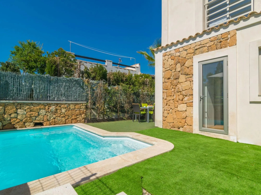 BAHAMAS 2 - Villa for 4 people in Son Serra de Marina.