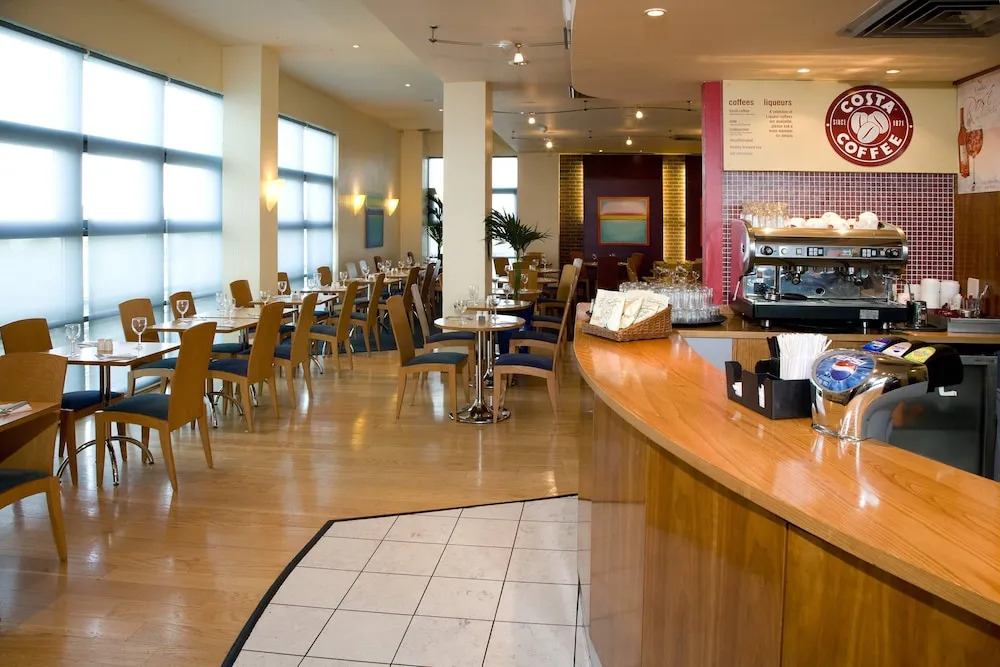 Premier Inn London Wimbledon South