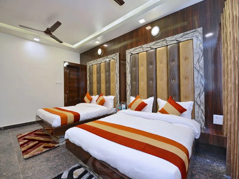 OYO 13795 Delight Home Stay