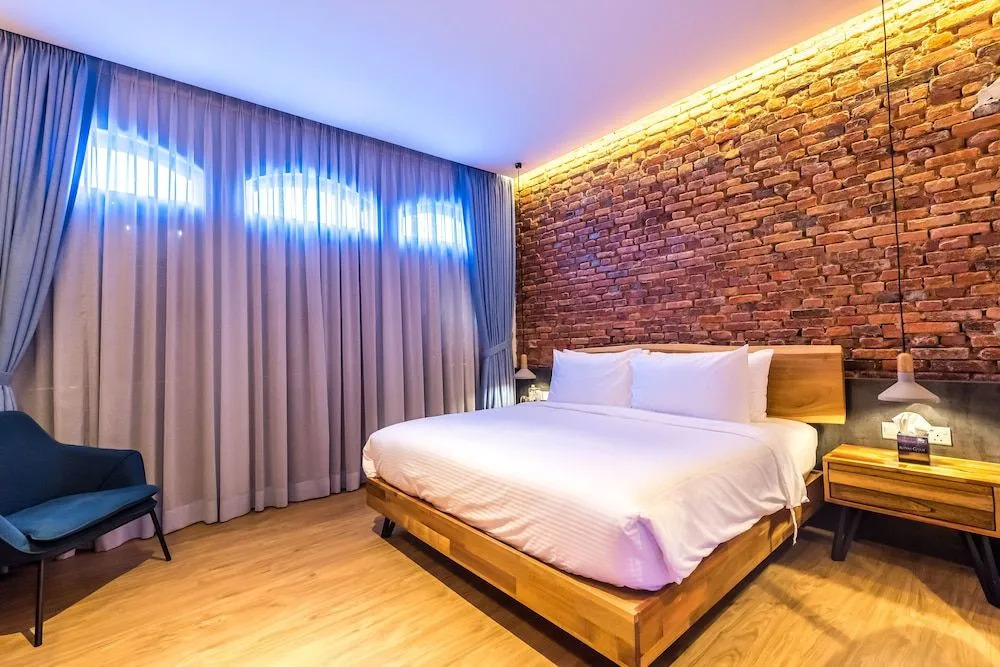 Tien Terrace Macalister