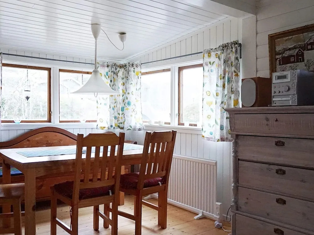 5 Person Holiday Home in Tanumshede