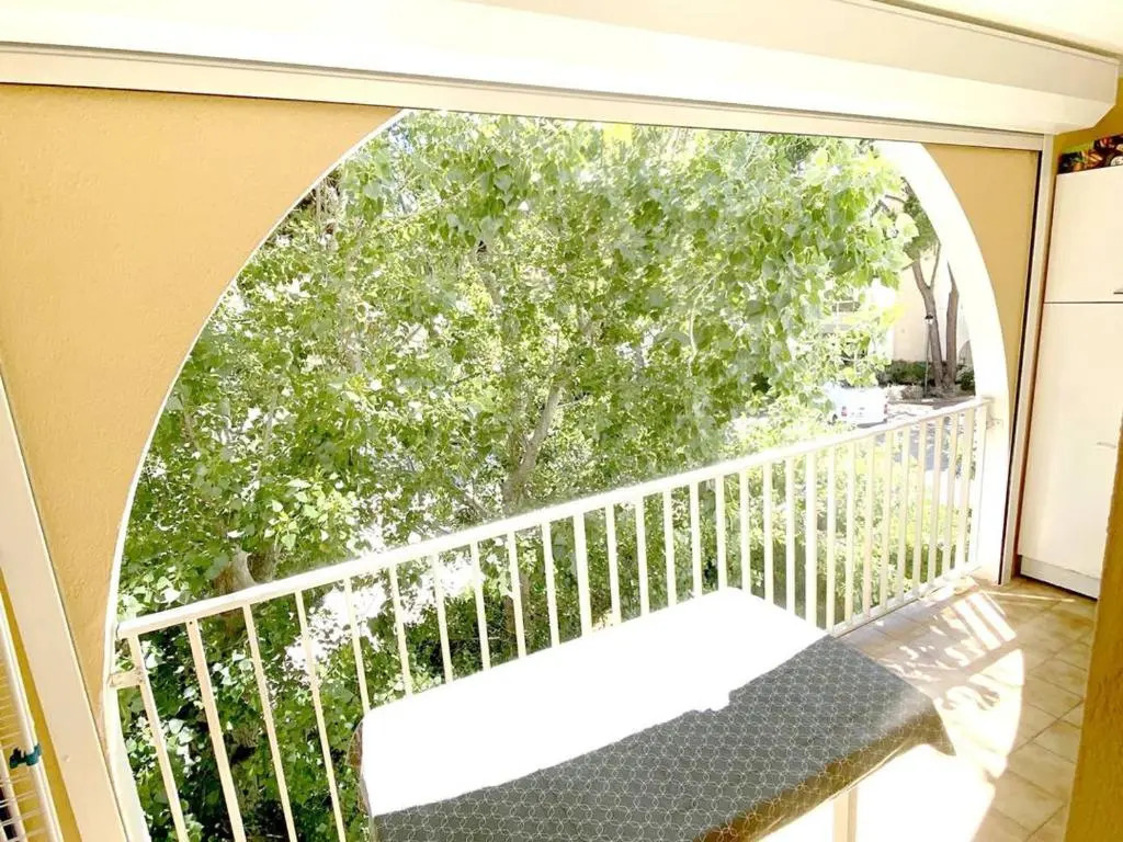 Appartement Six-Fours-les-Plages, 2 pièces, 4 personnes - FR-1-316-21