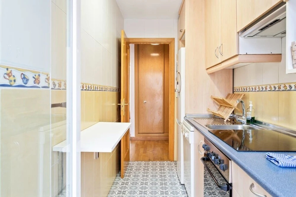 Lovely 1bed Apt, Sleeps 5 nr Puente de Vallecas