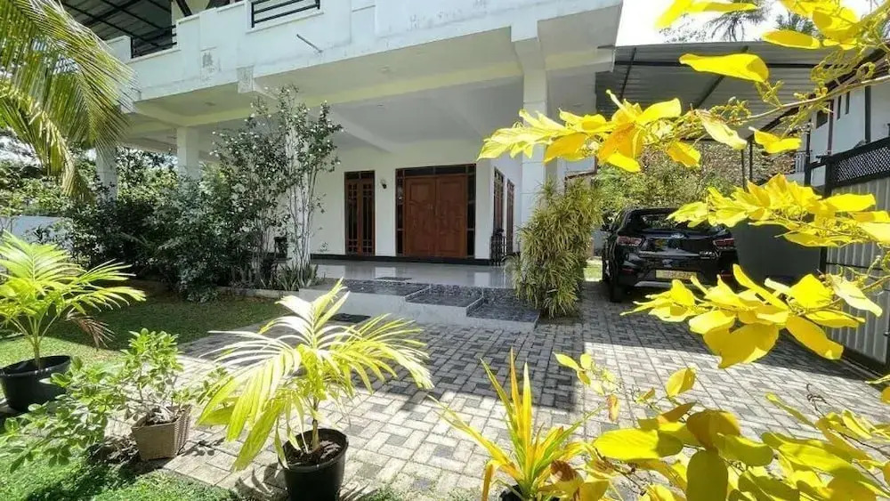 Colombo Airport Field View Villa
