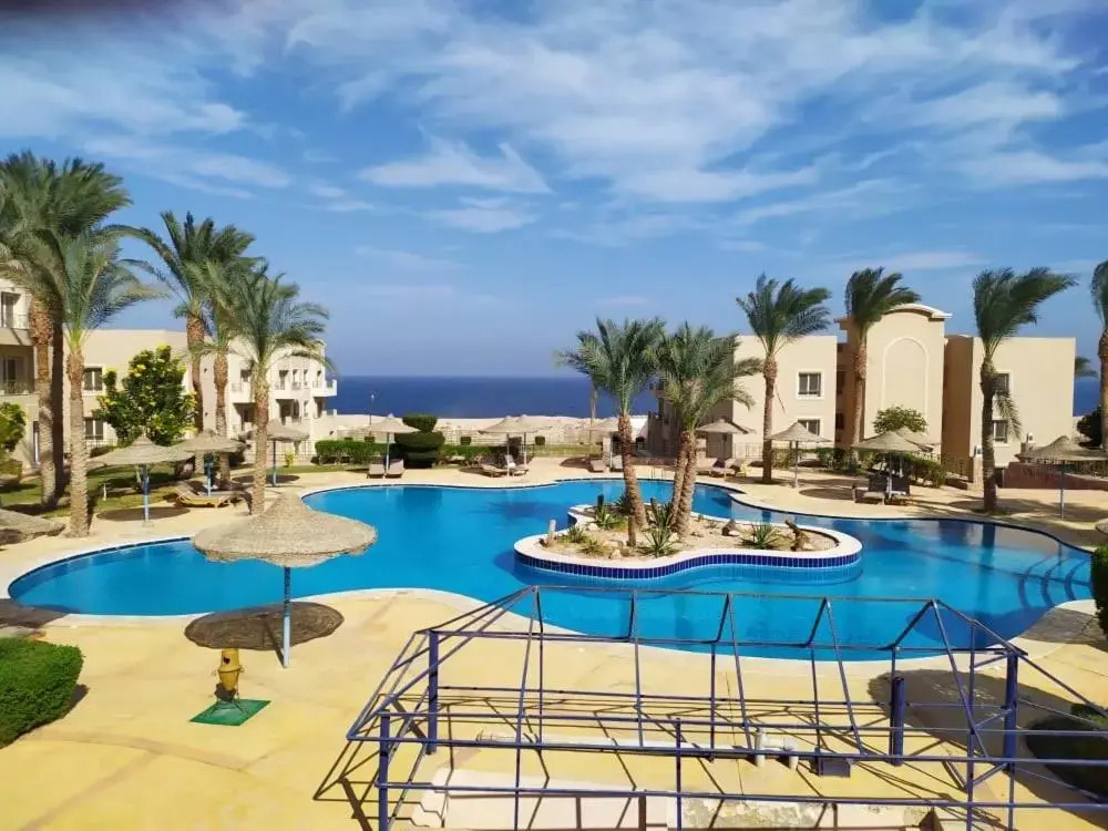 Amazing 3 bedrooms panoramic sea view first line sunset pearl Sahl hashesh