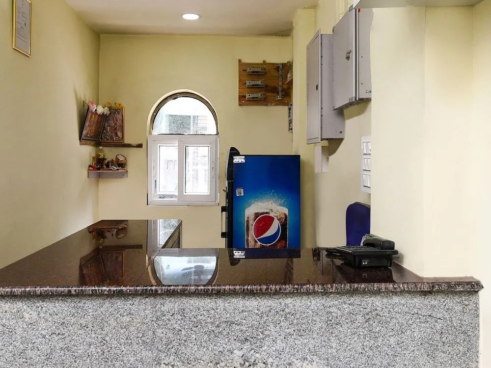 OYO 28367 Akshaya Grand
