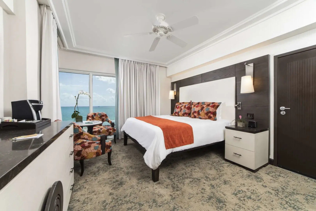 The Palms Hotel & Spa