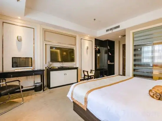 Homeland Boutique Hotel (Xinyang High-speed Railway East Station Daxin Square)