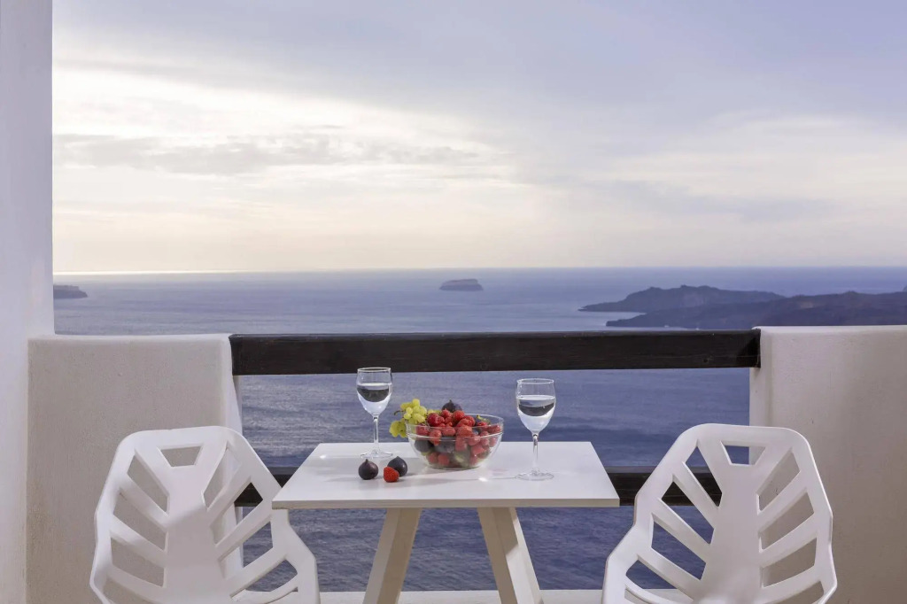 Azzurro Suites