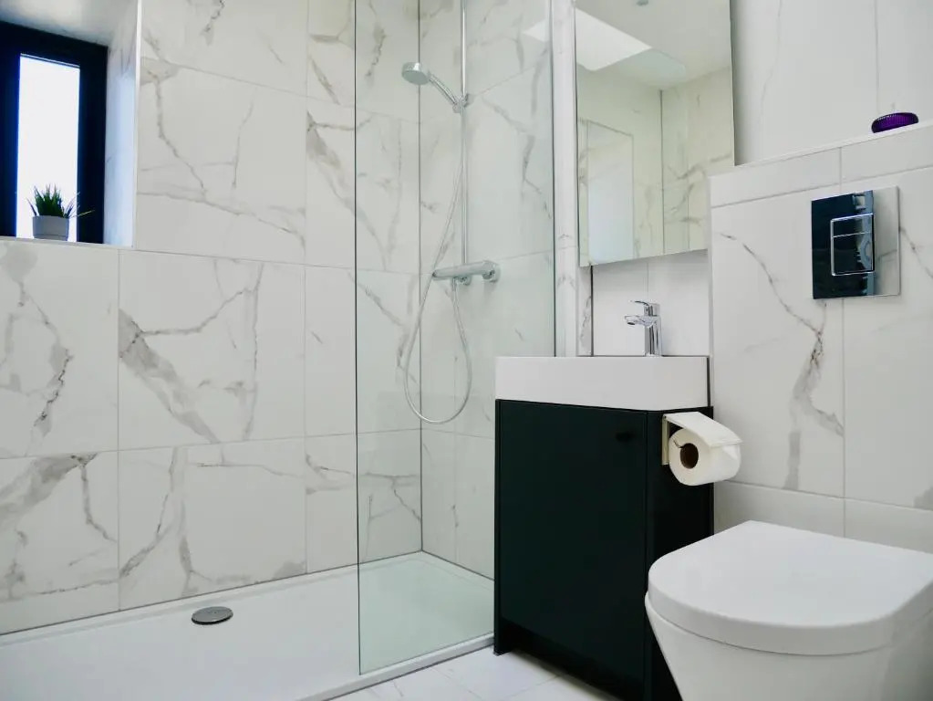 Stunning Sea View Apartment Near the Beach, Bournemouth & Poole
