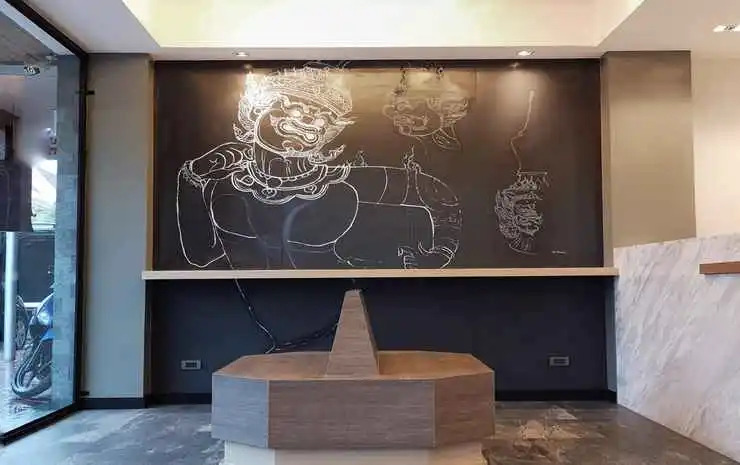 YAKTHAI POSHTEL