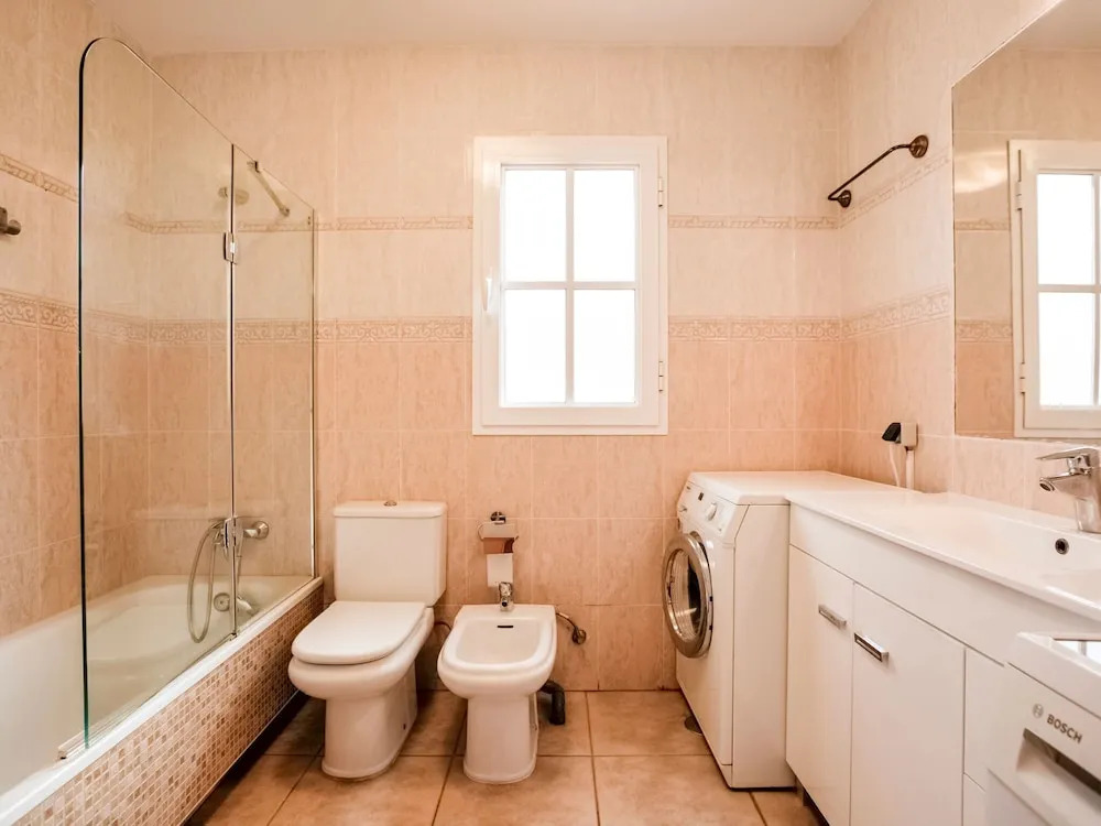 Majestic Holiday Home in Caleta de Fuste with Swimming Pool