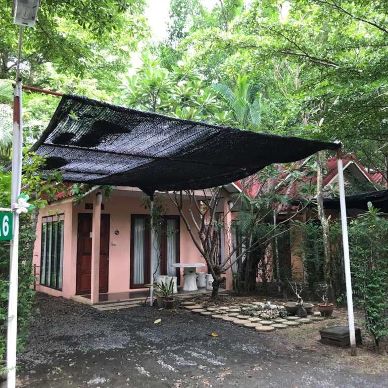 Green Leaf Resort