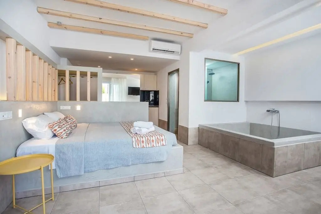 Alexander Studios & Suites