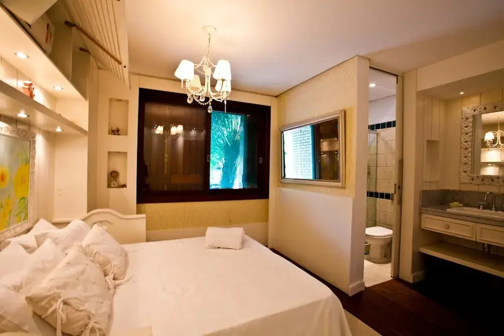 FL004 5 Bedroom Villa By Senstay