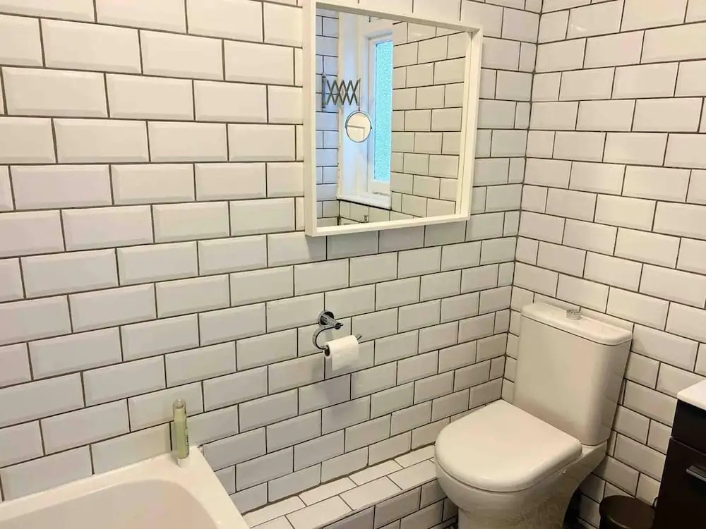 Cool 2 Bed House Hornchurch, Arcade Games, Parking