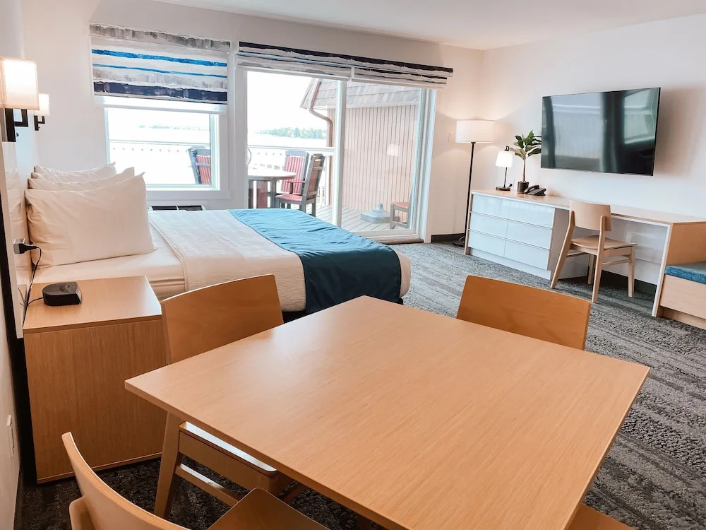 La Place Rendez-Vous Hotel