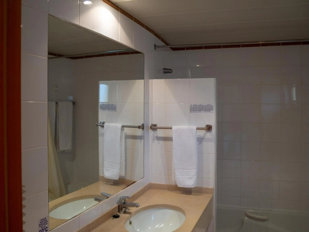 Luz Bay Hotel