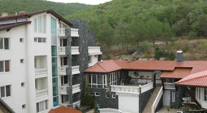 Grandview Apartments