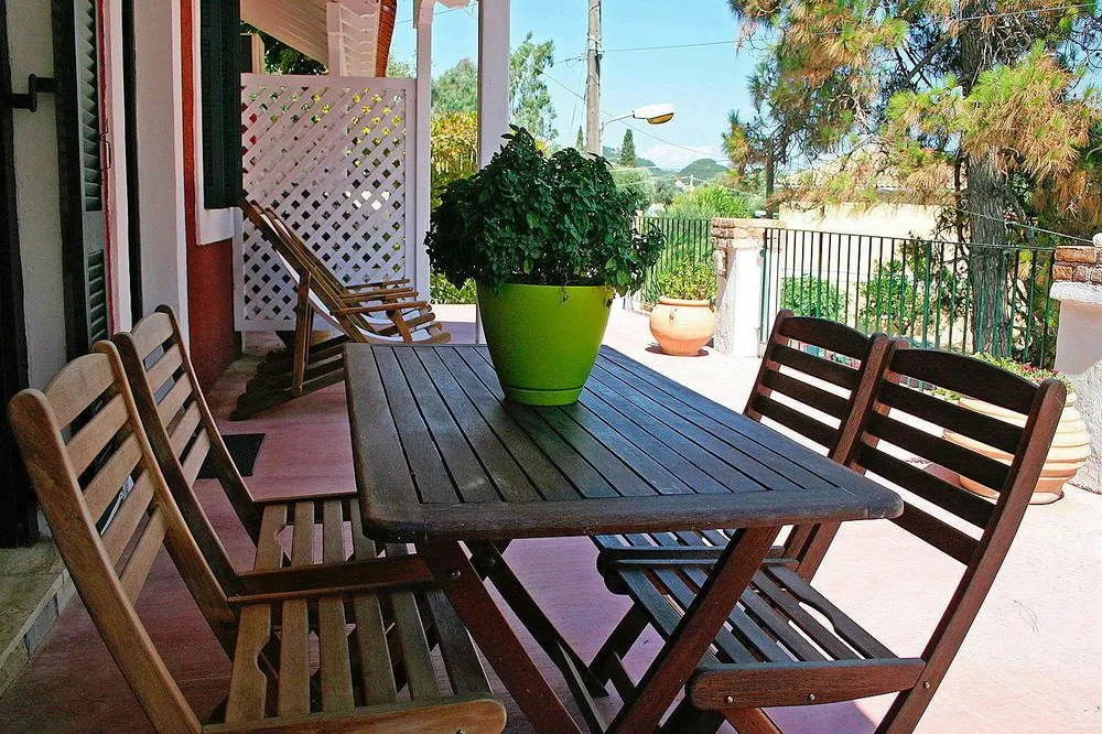 Zefiros Traditional Hotel