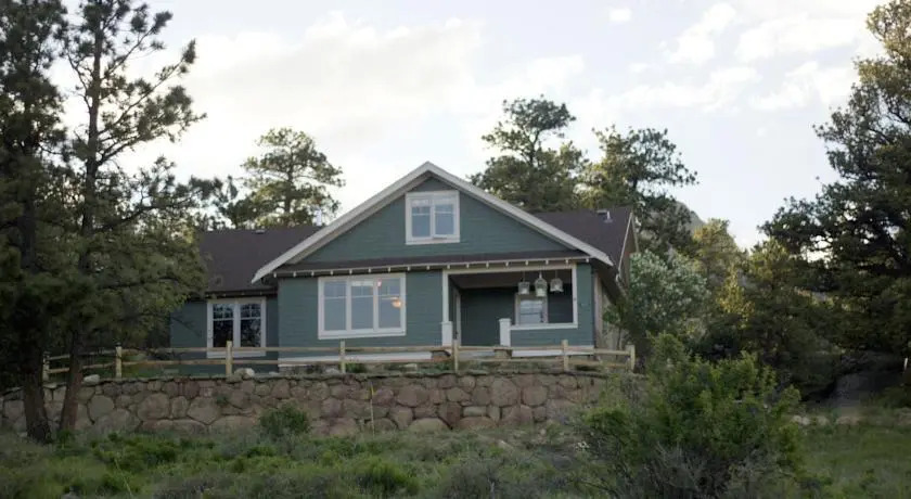 The Golden Leaf Inn