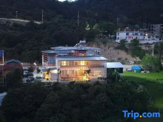 Xuelu Youju Homestay