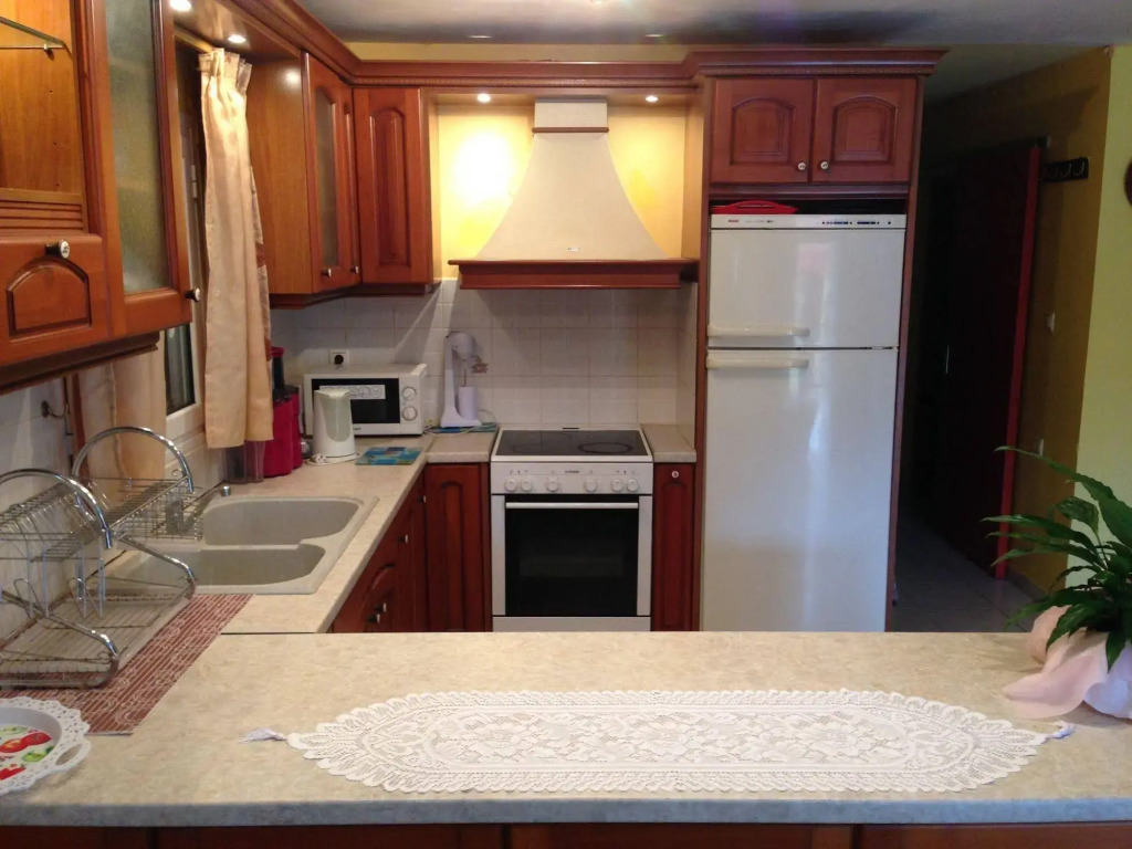 Aloni Studios and Apartments