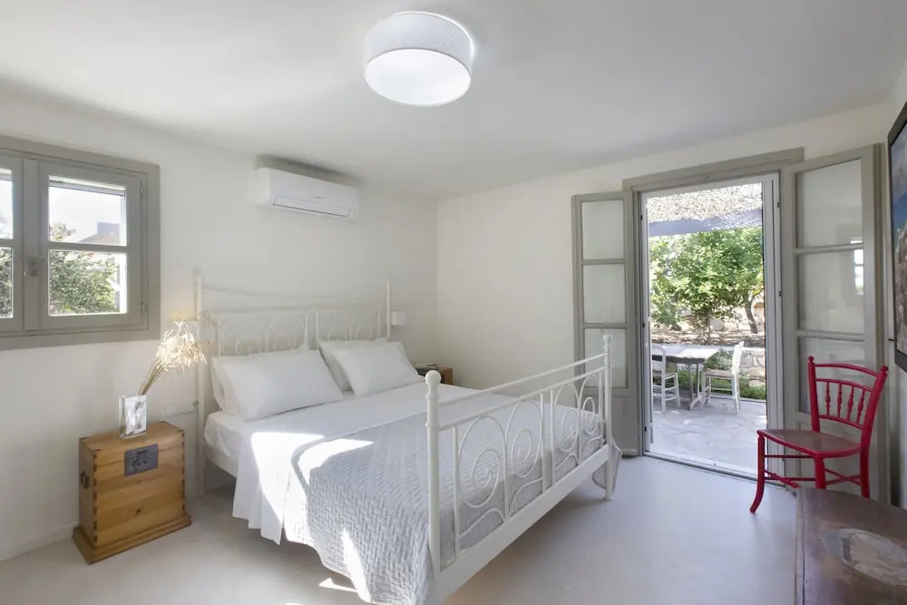 Villa Aphrodite · Elegant villa, sea views, designer renovation