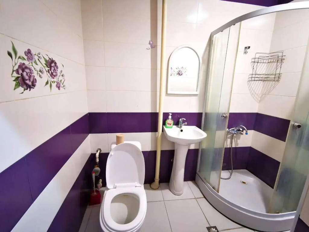 Apartment on Bagratuniats Street