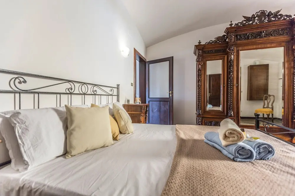 San Mamolo Retreats