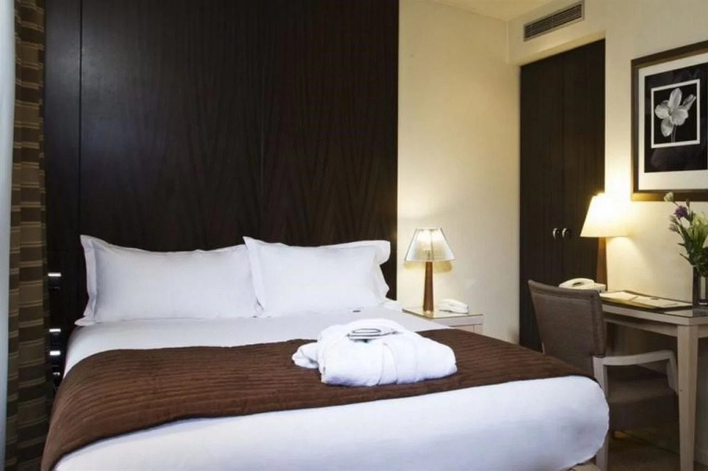 Hotel Le Pera