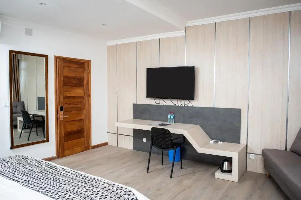 MERCURE HOTEL