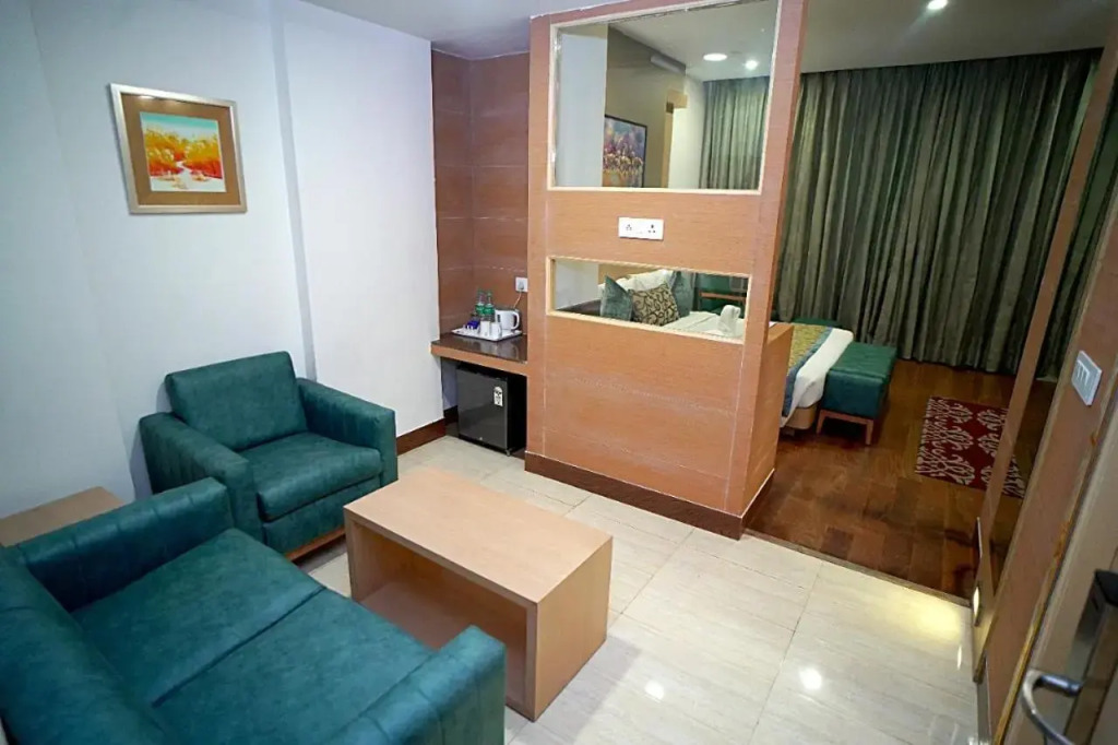 Sk Klyde Grand Hotel
