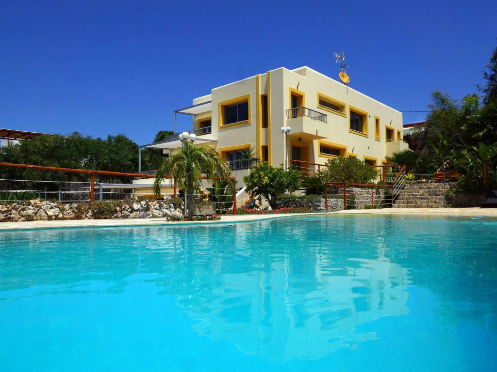 Spacious modern villa, with beautiful waterfall in Talamanca near Ibiza town!