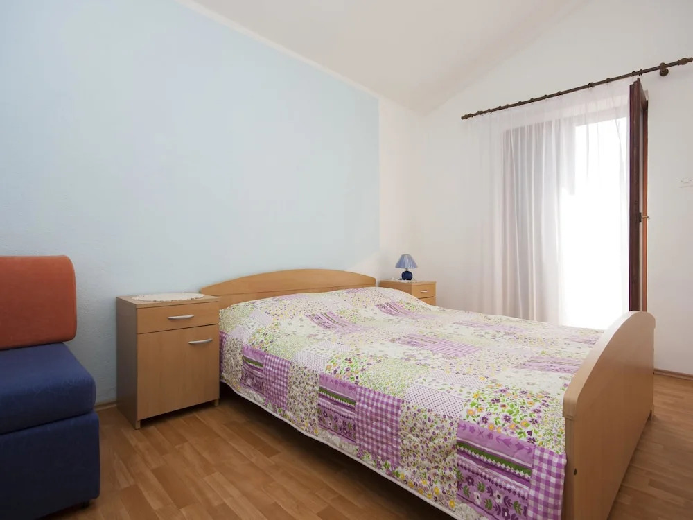 Apartments Pleadin