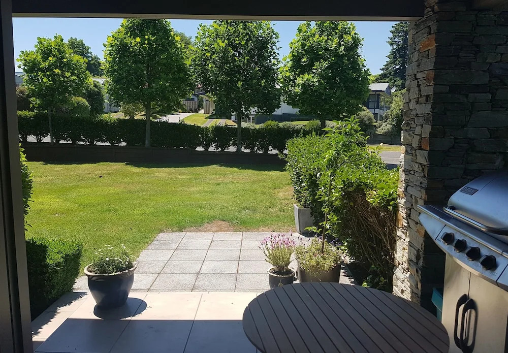 R&R Retreat