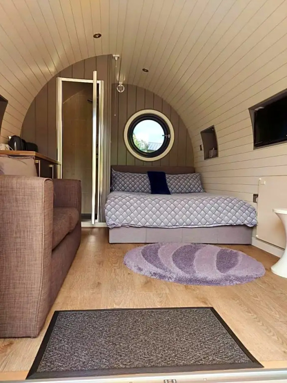 Seren Garden Pod