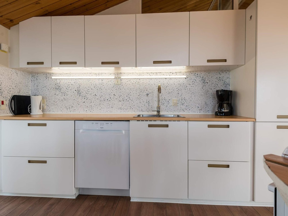 Seaside Charm with Spa and Sauna-By Traum