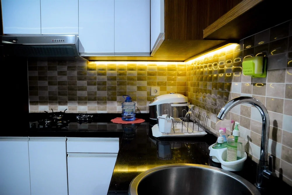 2 Bedrooms The Wave Kuningan Apartment by Travelio