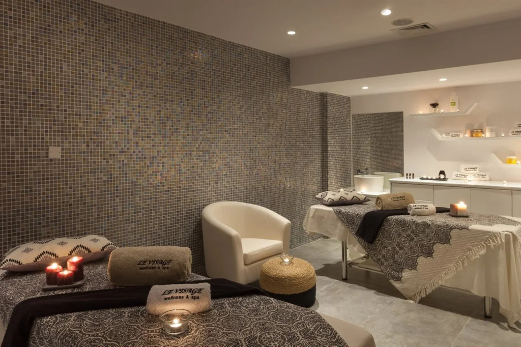 The Blue Ivy Hotel & Suites