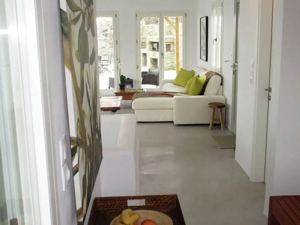 Comfortable Villa Near Sea in Andros