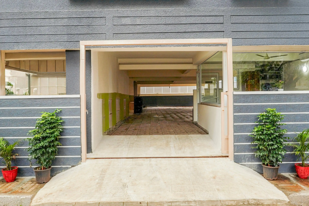 Super Townhouse Hebbal Dasarahalli Formerly Otium Suites